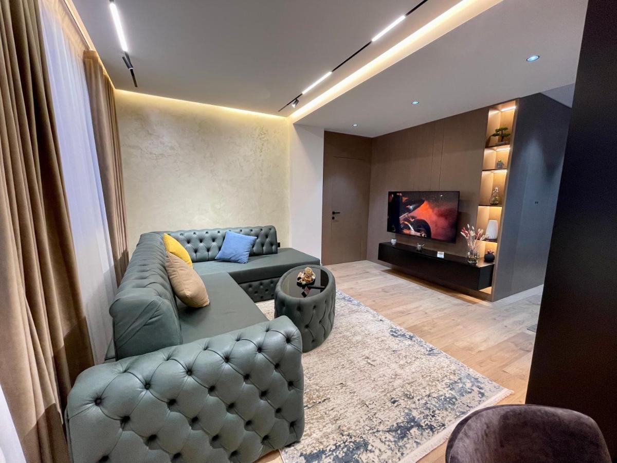 Queens Luxury Apartments ติรานา ภายนอก รูปภาพ